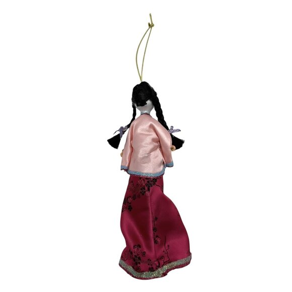 Ladies With Elegance 8" Glass Ornament Asian Geisha Girl Embellished Dress - Picture 4 of 6